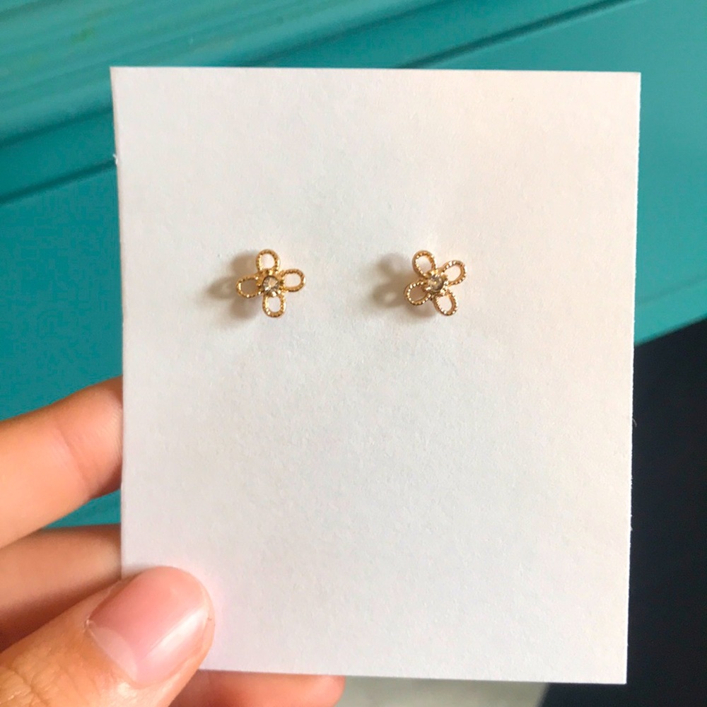 Gold Flower with Gemstone Center Earrings!!